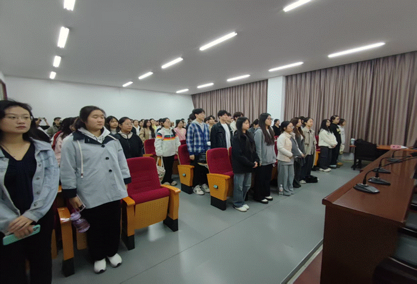 2025-11-11 19:20:30.085000