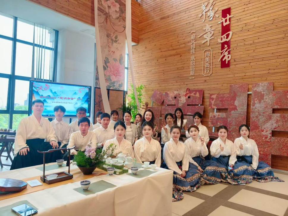 216f1ddb60c888ca858125ff08f5a36f