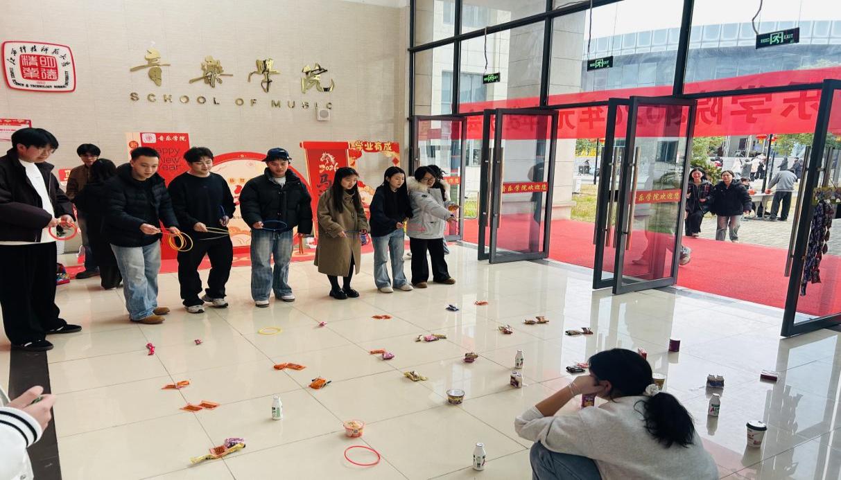 e732cdc8a9382ec145e55f5d083dd70